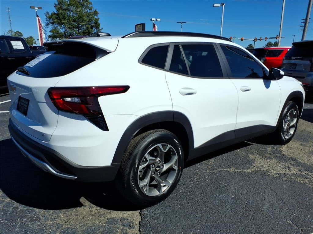 2026 Chevrolet Trax LT SUV Slide 2