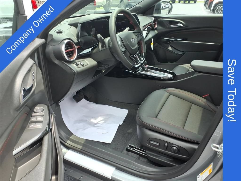 2026 Chevrolet Trax 2RS SUV Slide 8