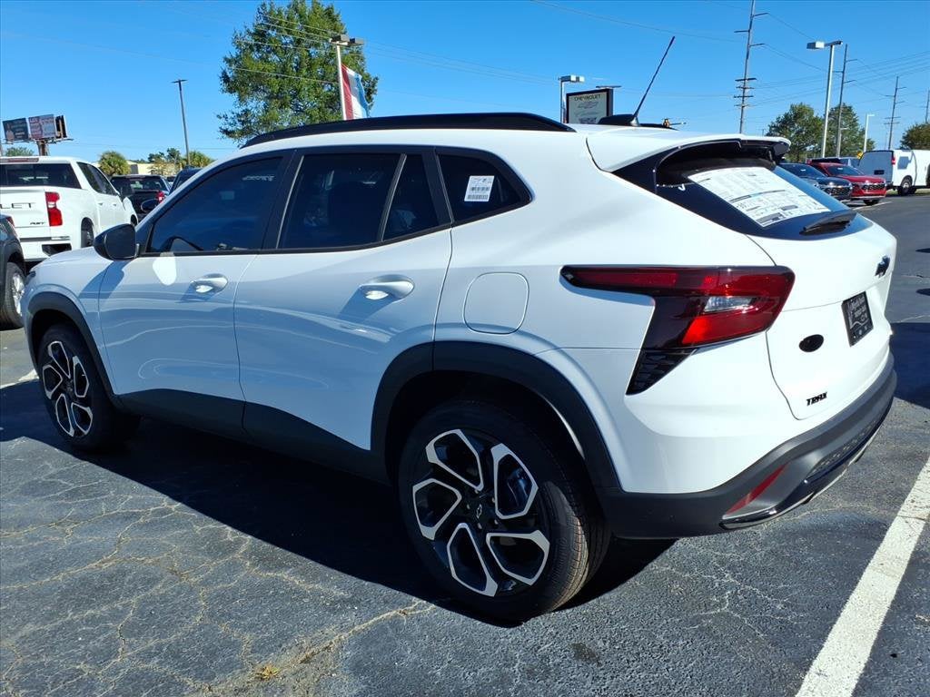 2026 Chevrolet Trax 2RS SUV Slide 4