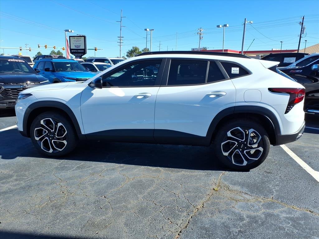 2026 Chevrolet Trax 2RS SUV Slide 5