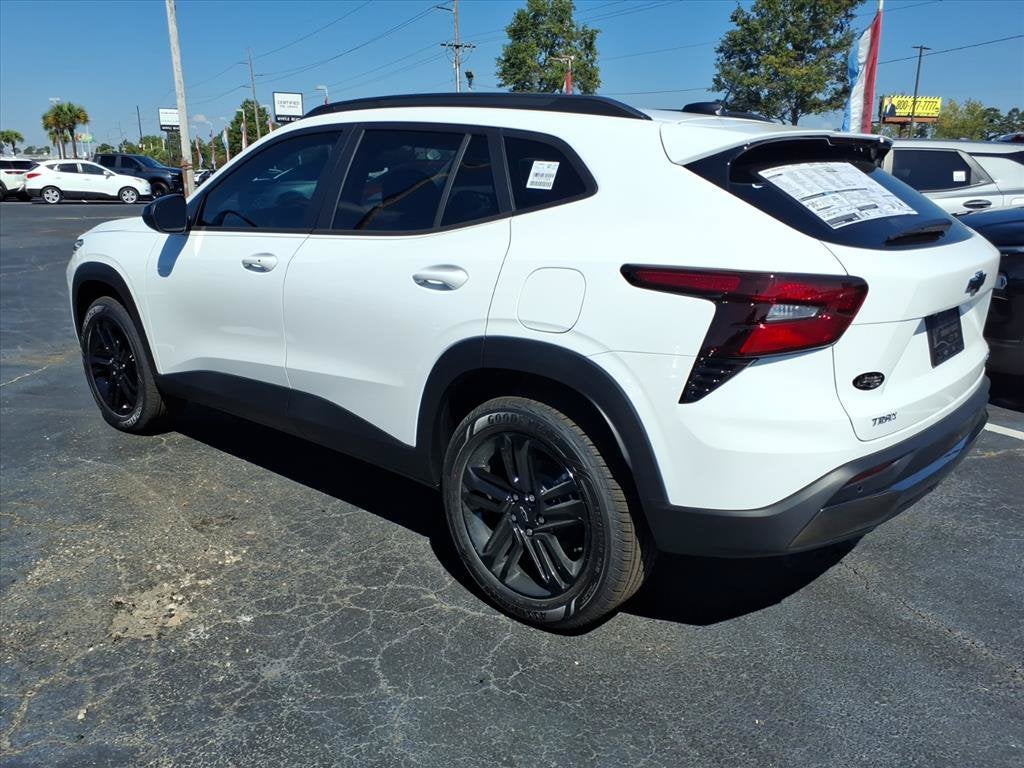 2026 Chevrolet Trax ACTIV SUV Slide 4
