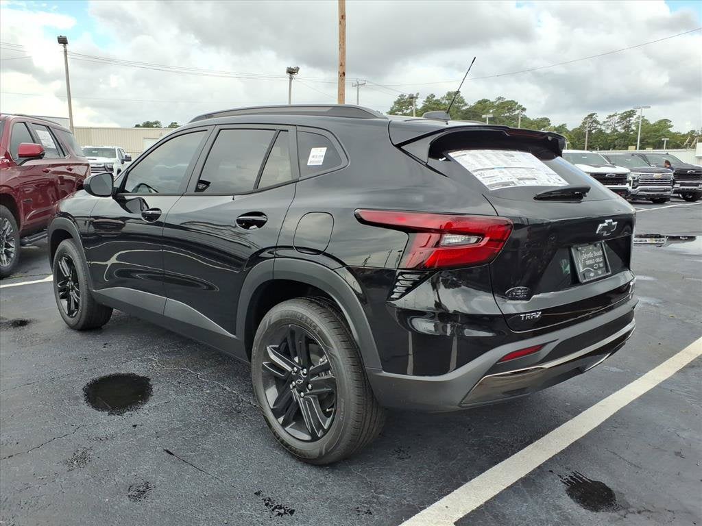 2026 Chevrolet Trax ACTIV SUV Slide 4