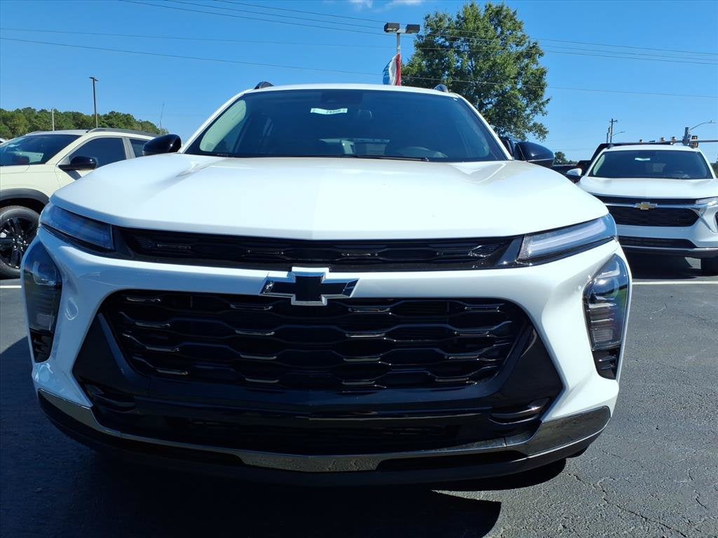 2026 Chevrolet Trax ACTIV SUV Slide 8