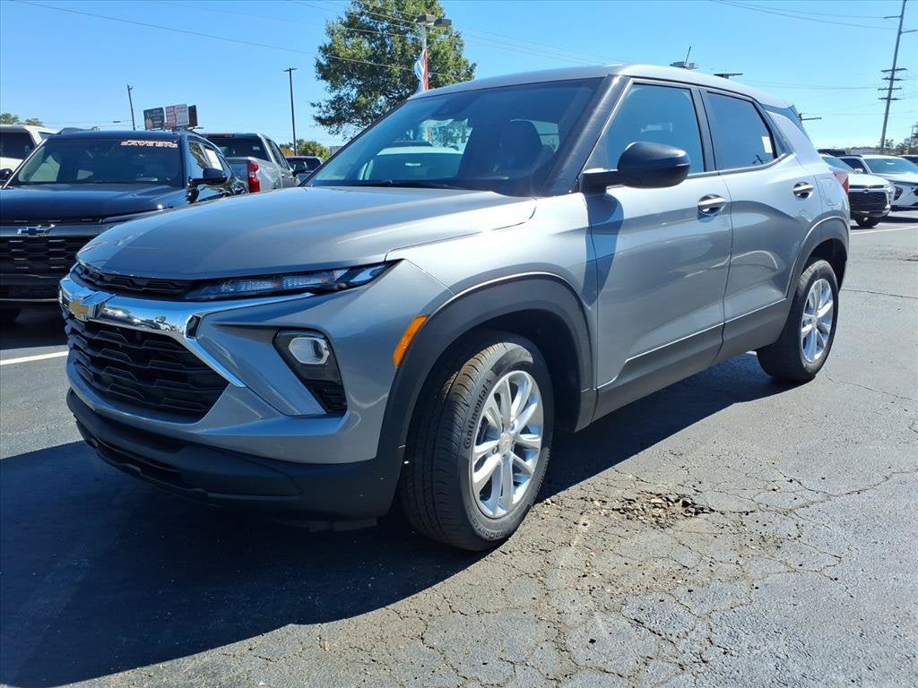 2026 Chevrolet Trailblazer LS SUV Slide 7