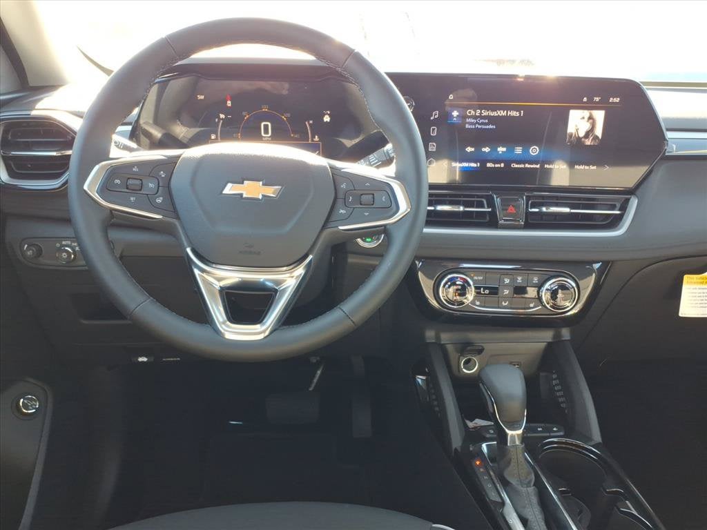 2026 Chevrolet Trailblazer LT SUV Slide 12