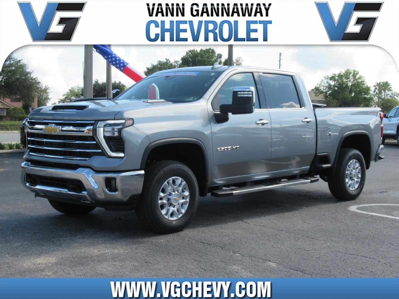 Sterling Gray Metallic 2026 Chevrolet Silverado 2500HD Pickup Truck Four-Wheel Drive Automatic