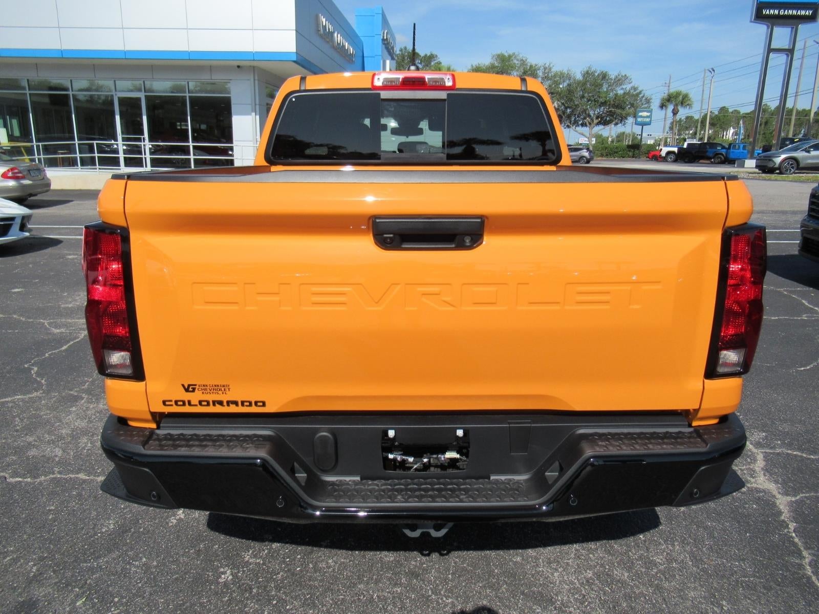 View vehicle photo 6
