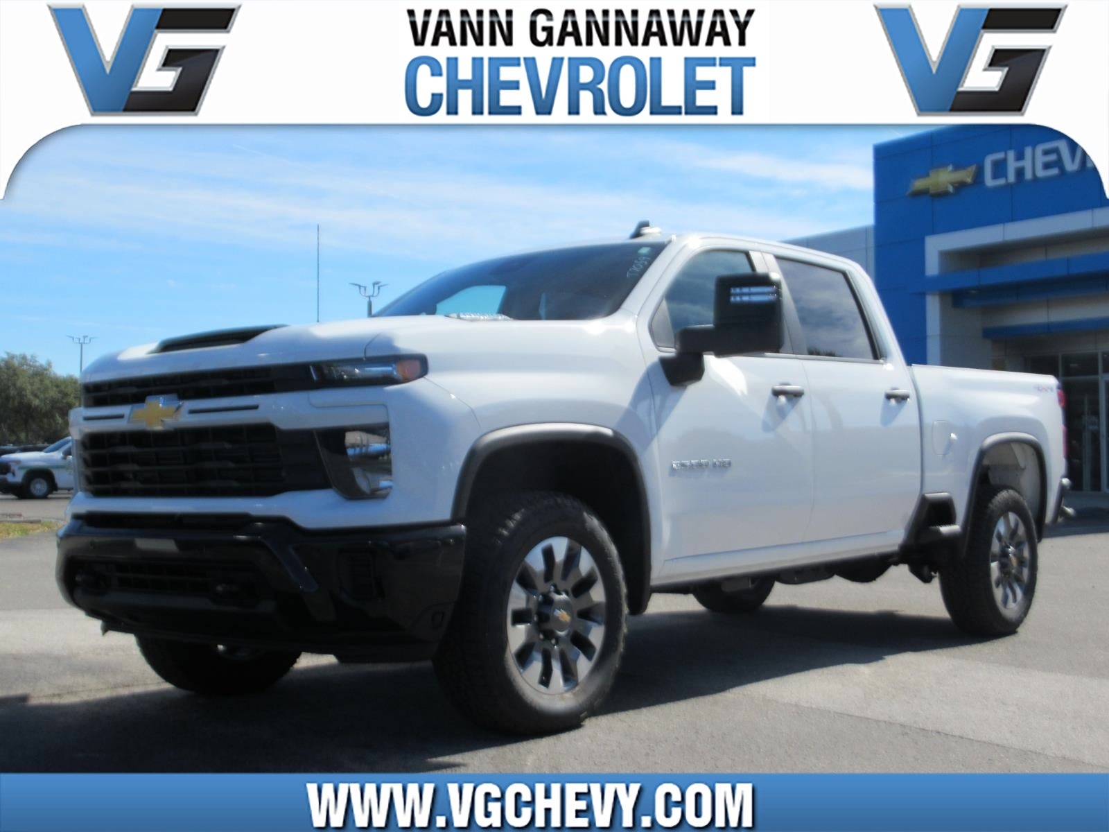 2026 Chevrolet Silverado 2500HD Custom Crew Cab 4WD
