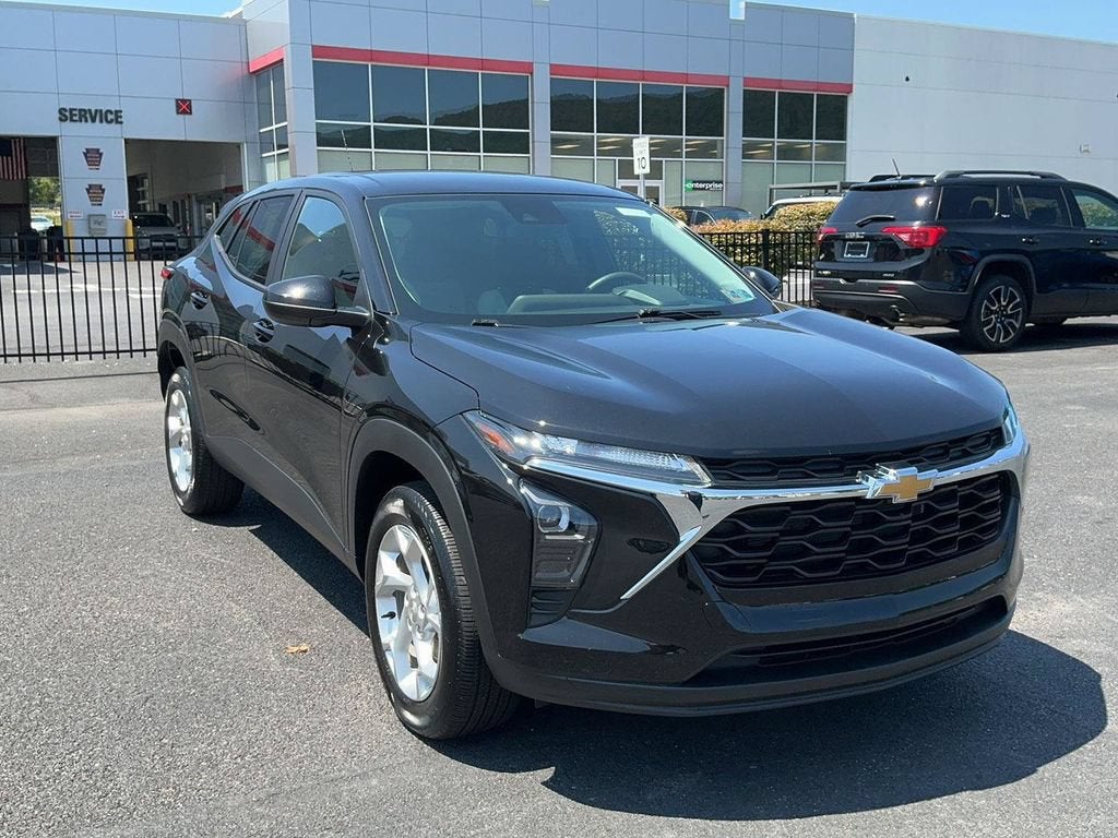 View vehicle photo 3