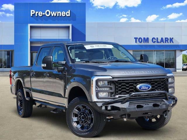 2024 Ford F-250 Super Duty Gris (Carbonized Gray M) Camioneta Todo terreno Automática