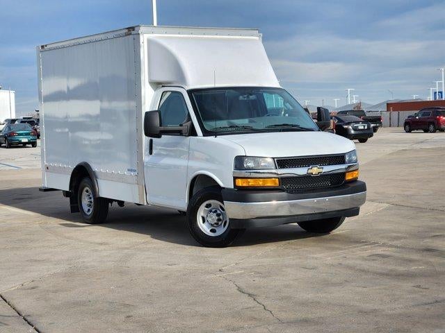 2025 Chevrolet Express Chassis 3500 Cutaway 139