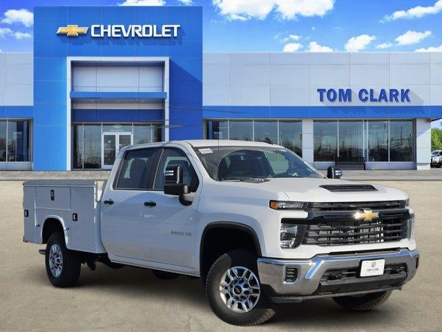 Summit White 2026 Chevrolet Silverado 2500HD Pickup Truck Four-Wheel Drive Automatic