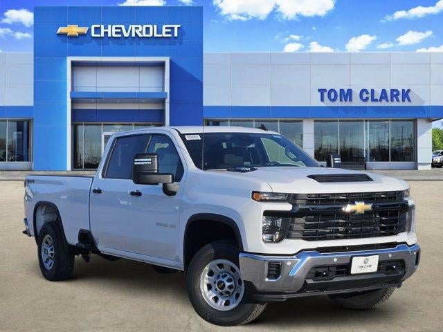 Summit White 2026 Chevrolet Silverado 2500HD Pickup Truck Four-Wheel Drive Automatic