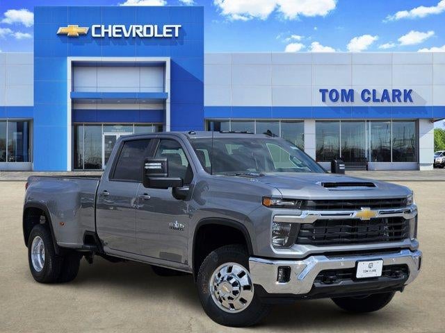 Sterling Gray Metallic 2026 Chevrolet Silverado 3500HD Pickup Truck Four-Wheel Drive Automatic