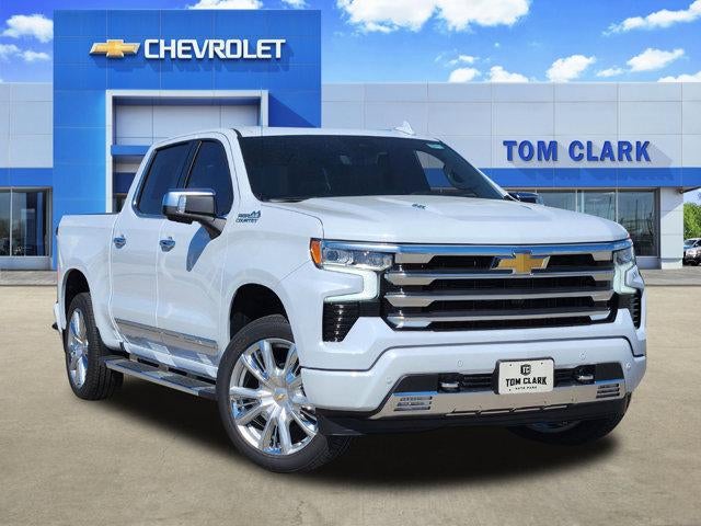 Polar White Tricoat 2026 Chevrolet Silverado 1500 Pickup Truck Four-Wheel Drive Automatic