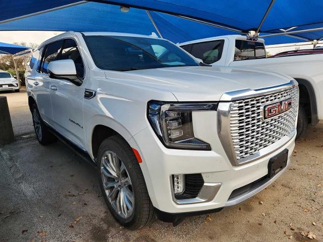 2023 GMC Yukon Denali 4WD