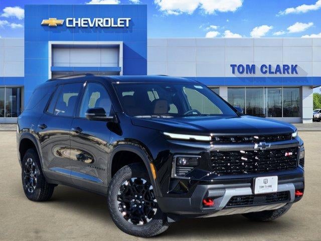 Mosaic Black Metallic 2027 Chevrolet Traverse SUV / Crossover Four-Wheel Drive Automatic