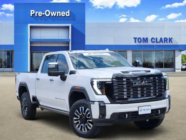 White Frost Tricoat 2025 GMC Sierra 2500HD Pickup Truck Four-Wheel Drive Automatic