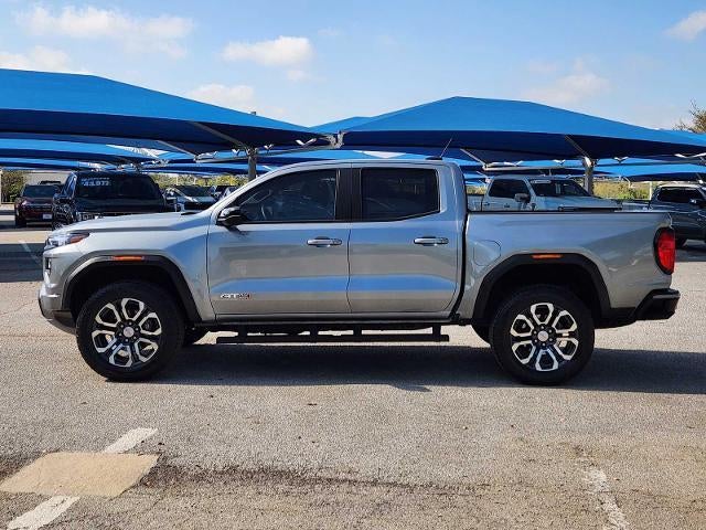 View vehicle photo 3