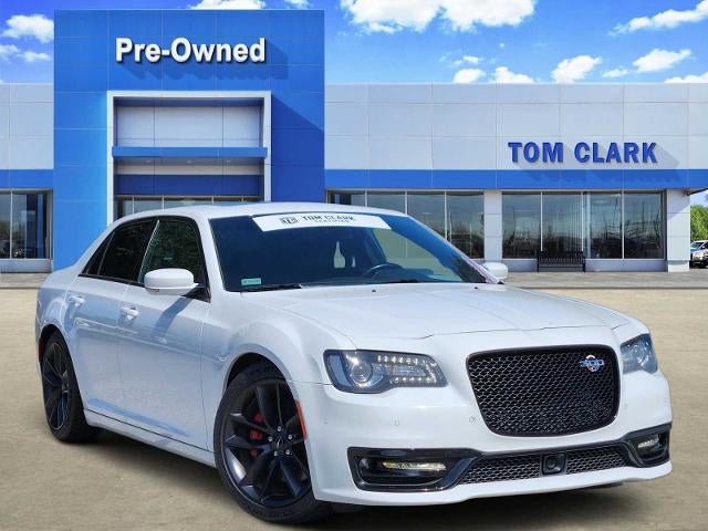 Bright White Clea 2023 Chrysler 300 Sedan Rear-Wheel Drive Automatic