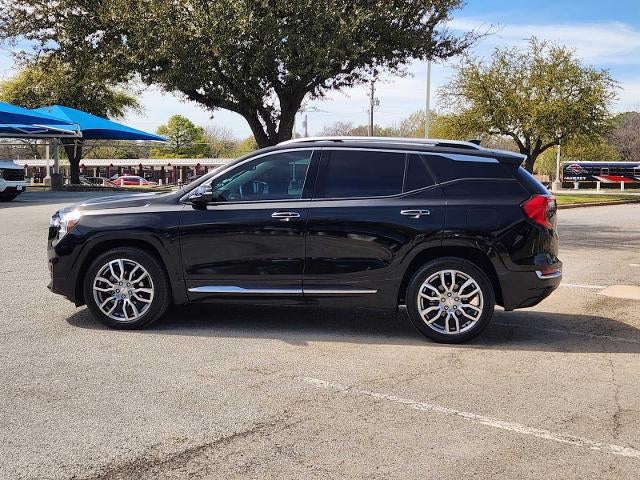 View vehicle photo 3