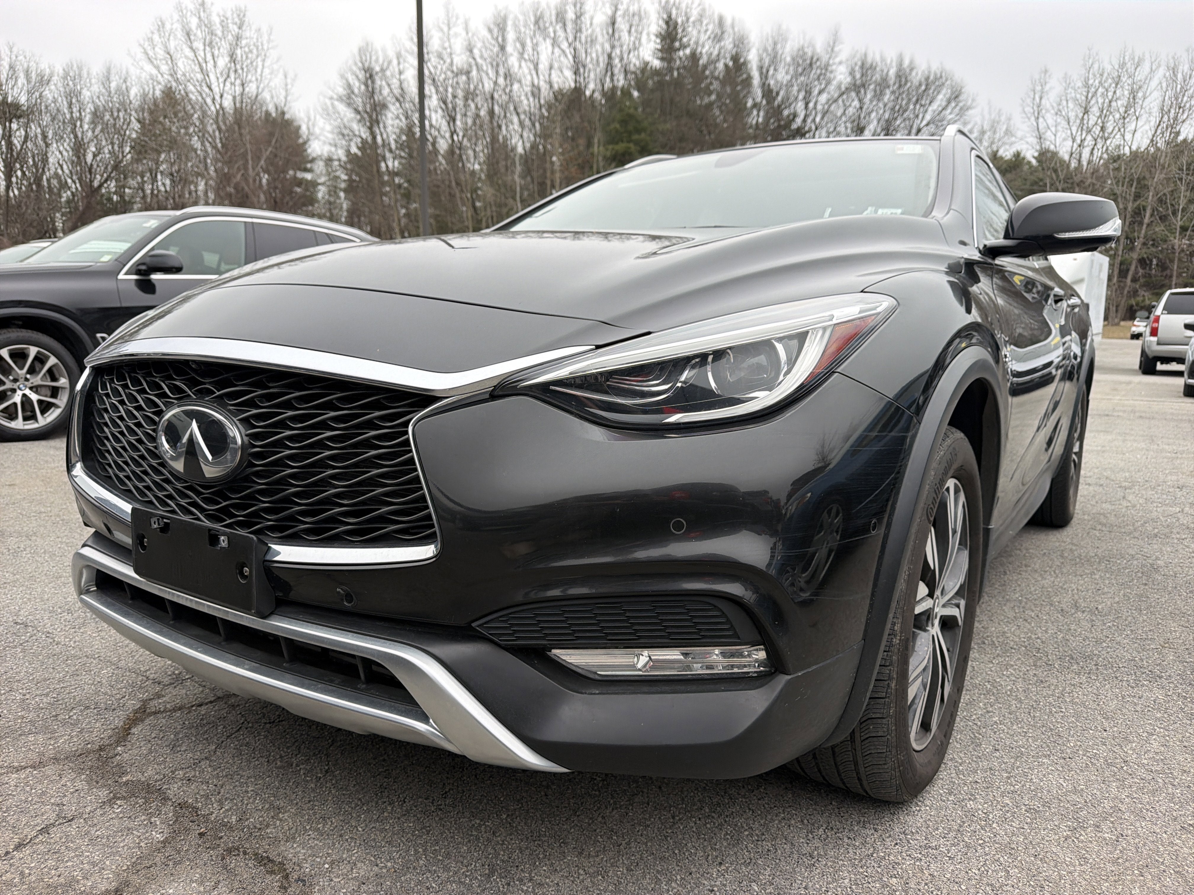 2019 INFINITI QX30 Essential AWD