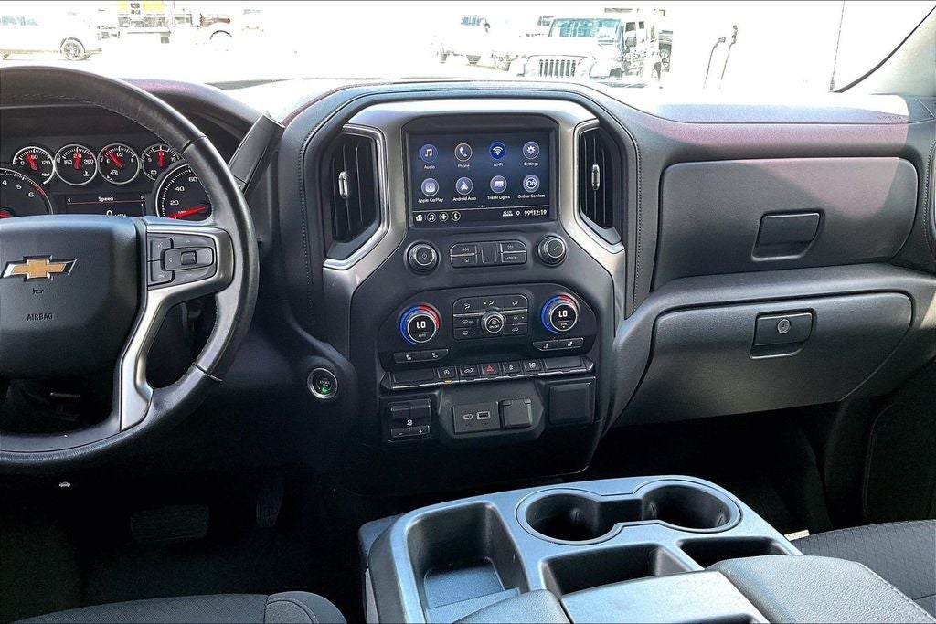 View vehicle photo 7