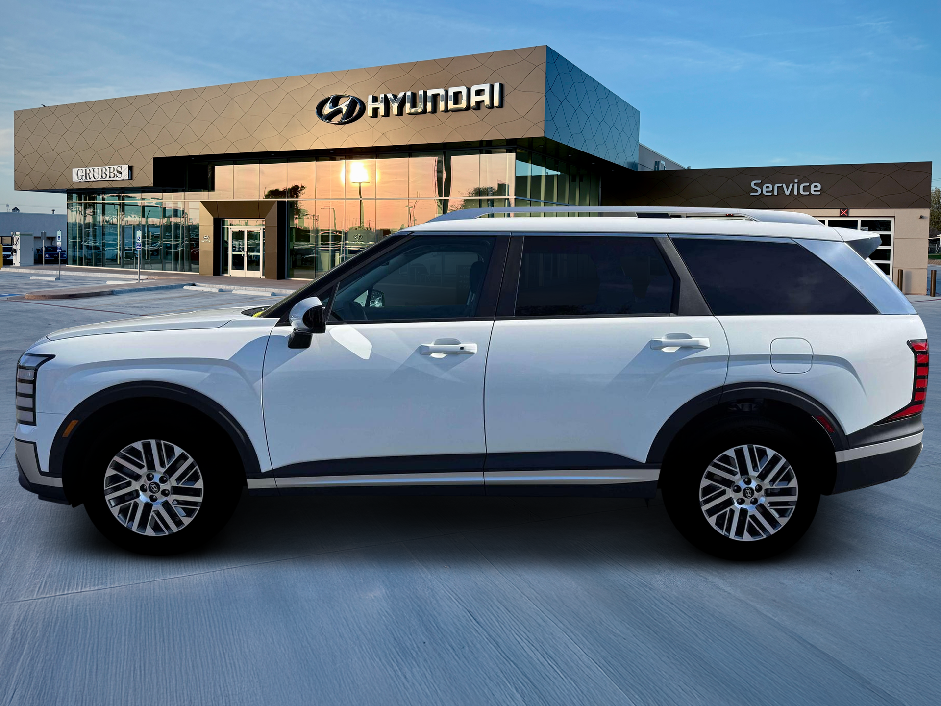 View vehicle photo 2