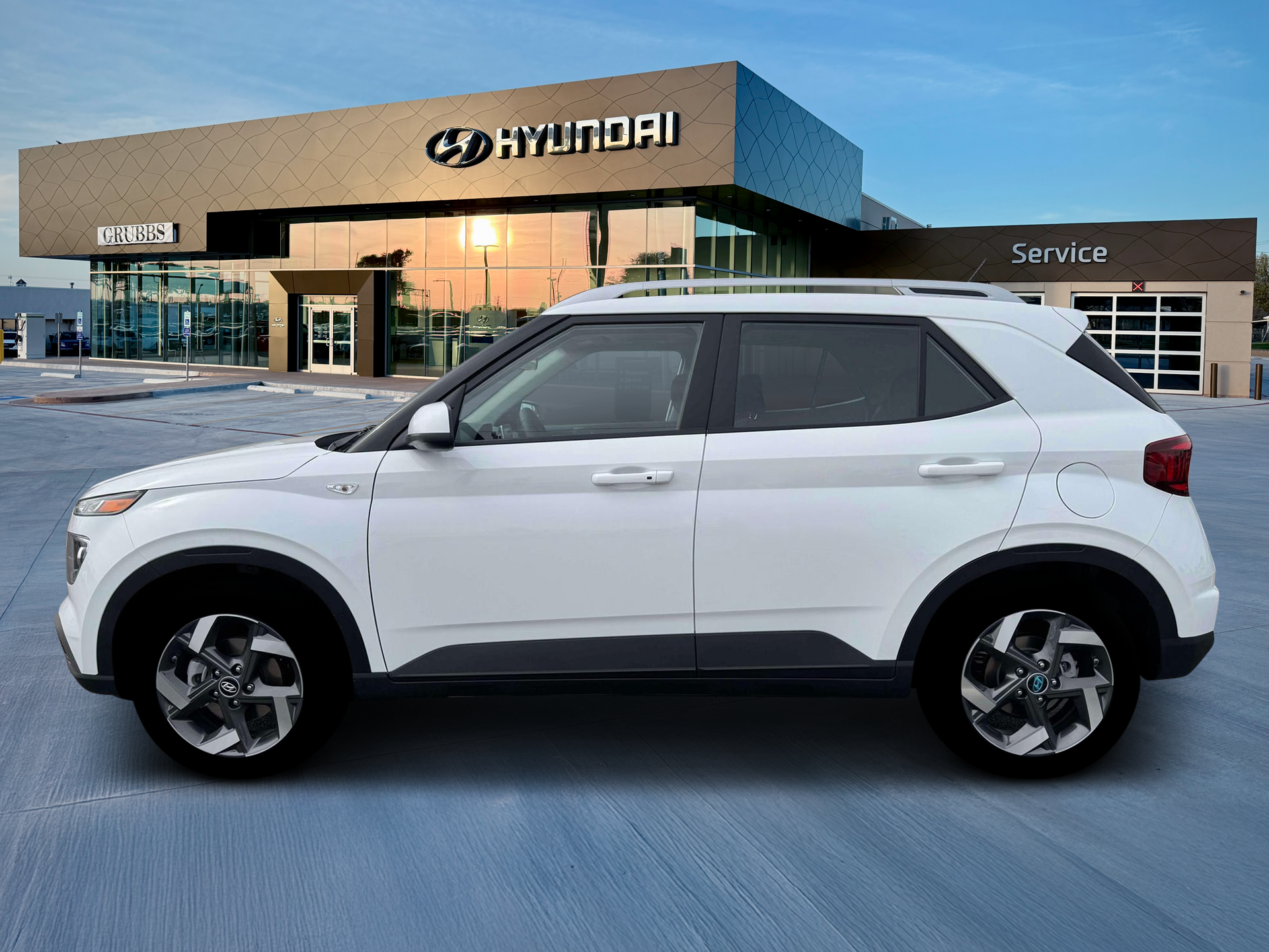 View vehicle photo 2