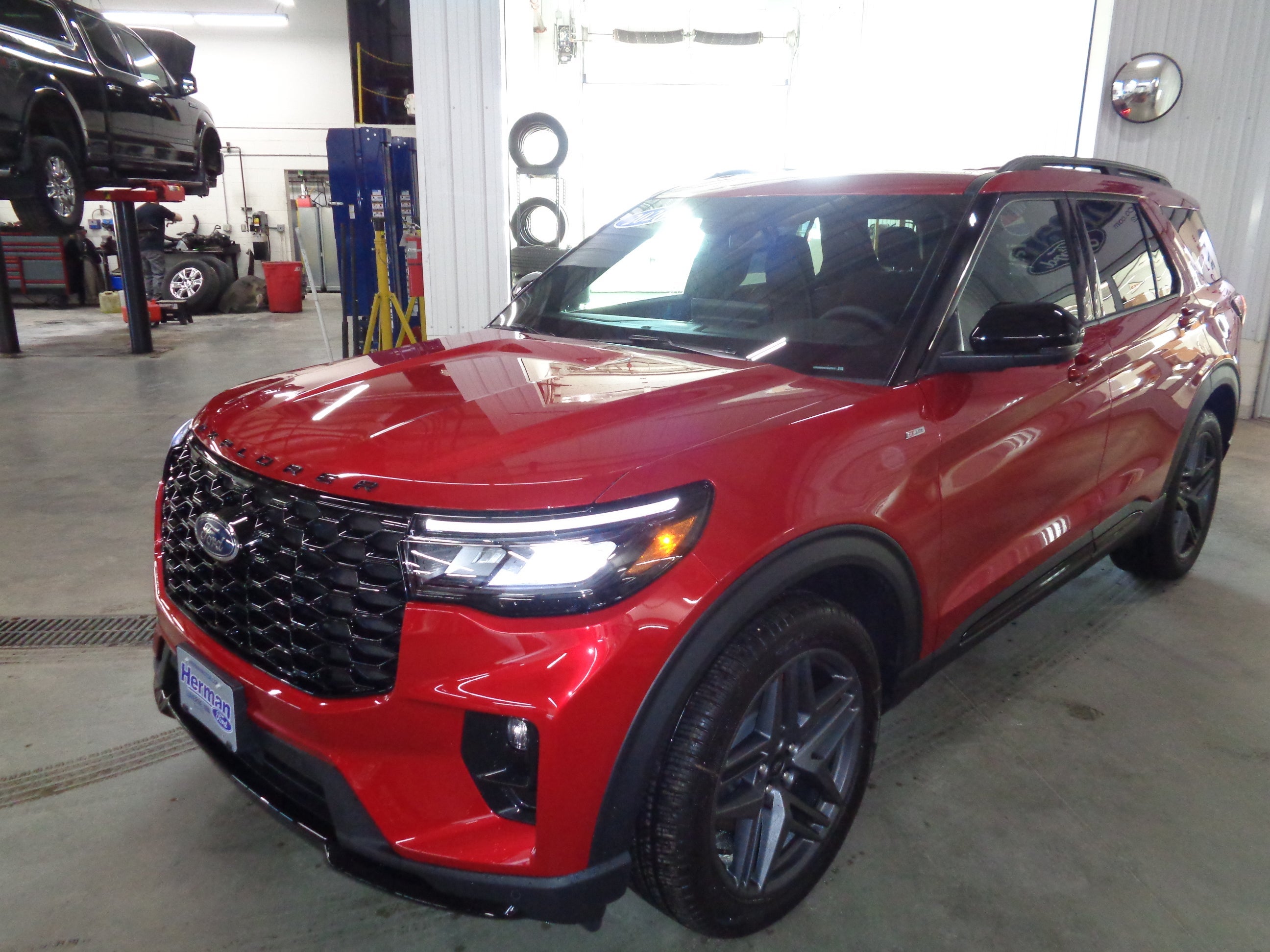 View vehicle photo 6