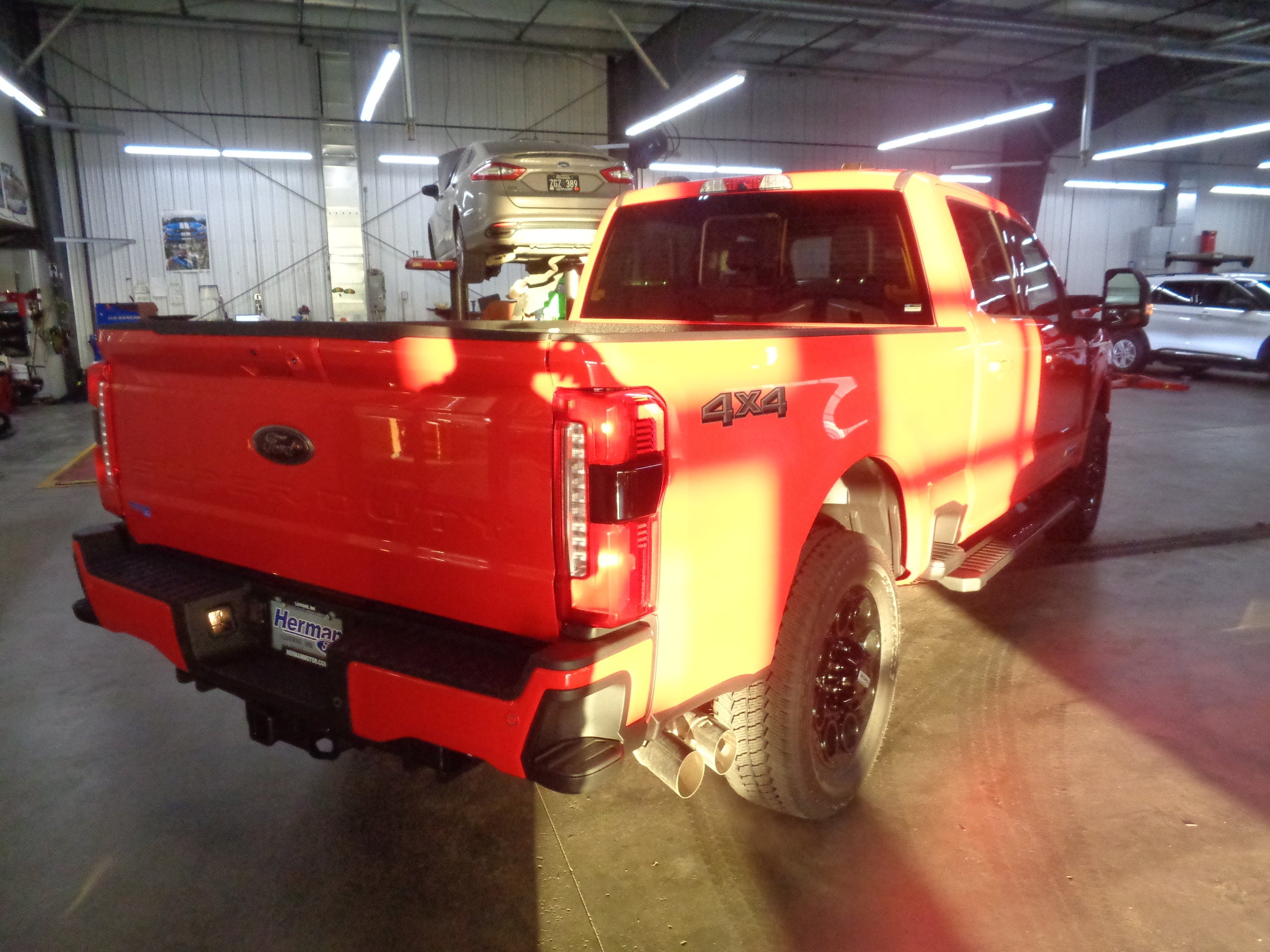 View vehicle photo 3