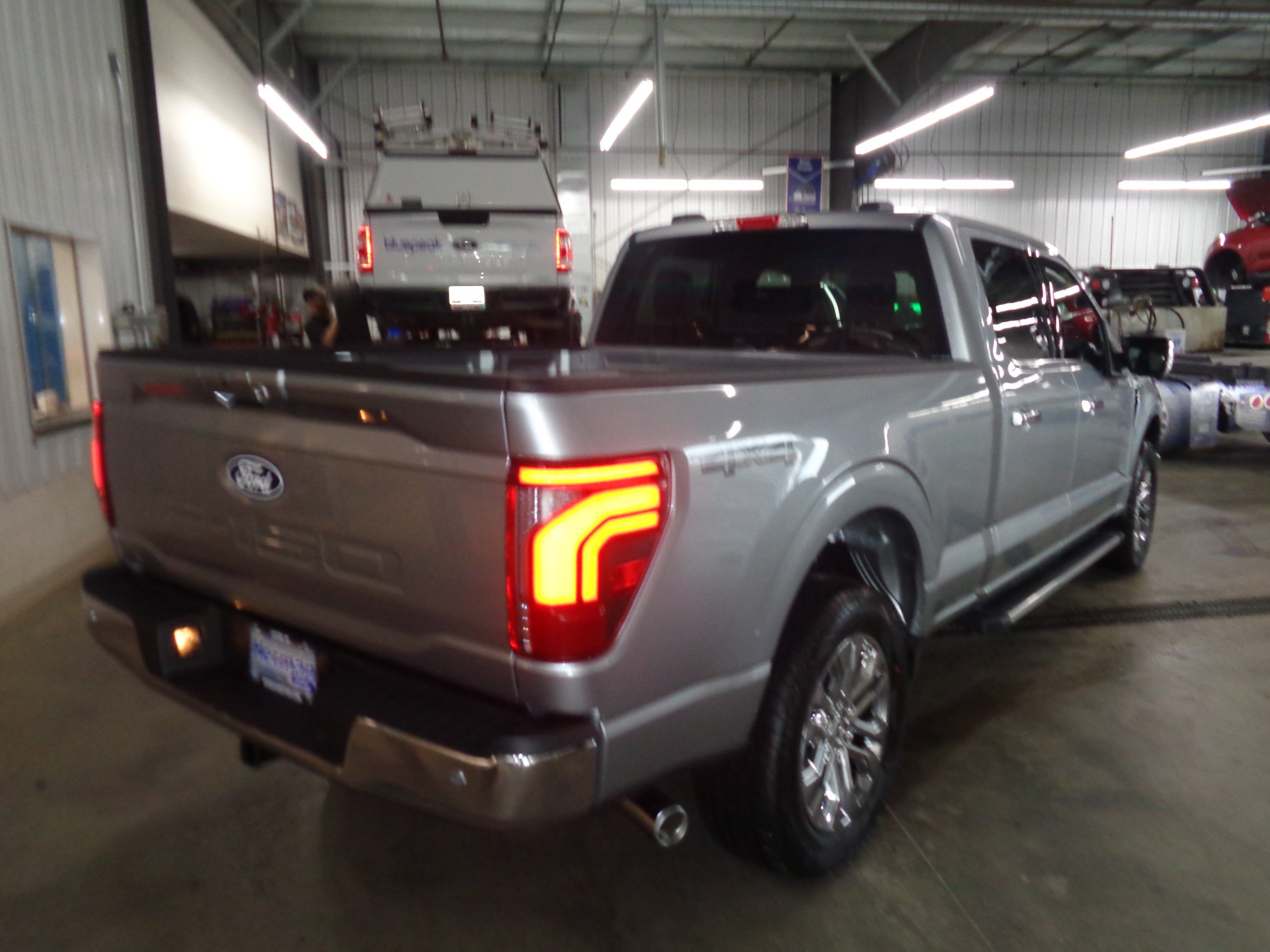 View vehicle photo 3