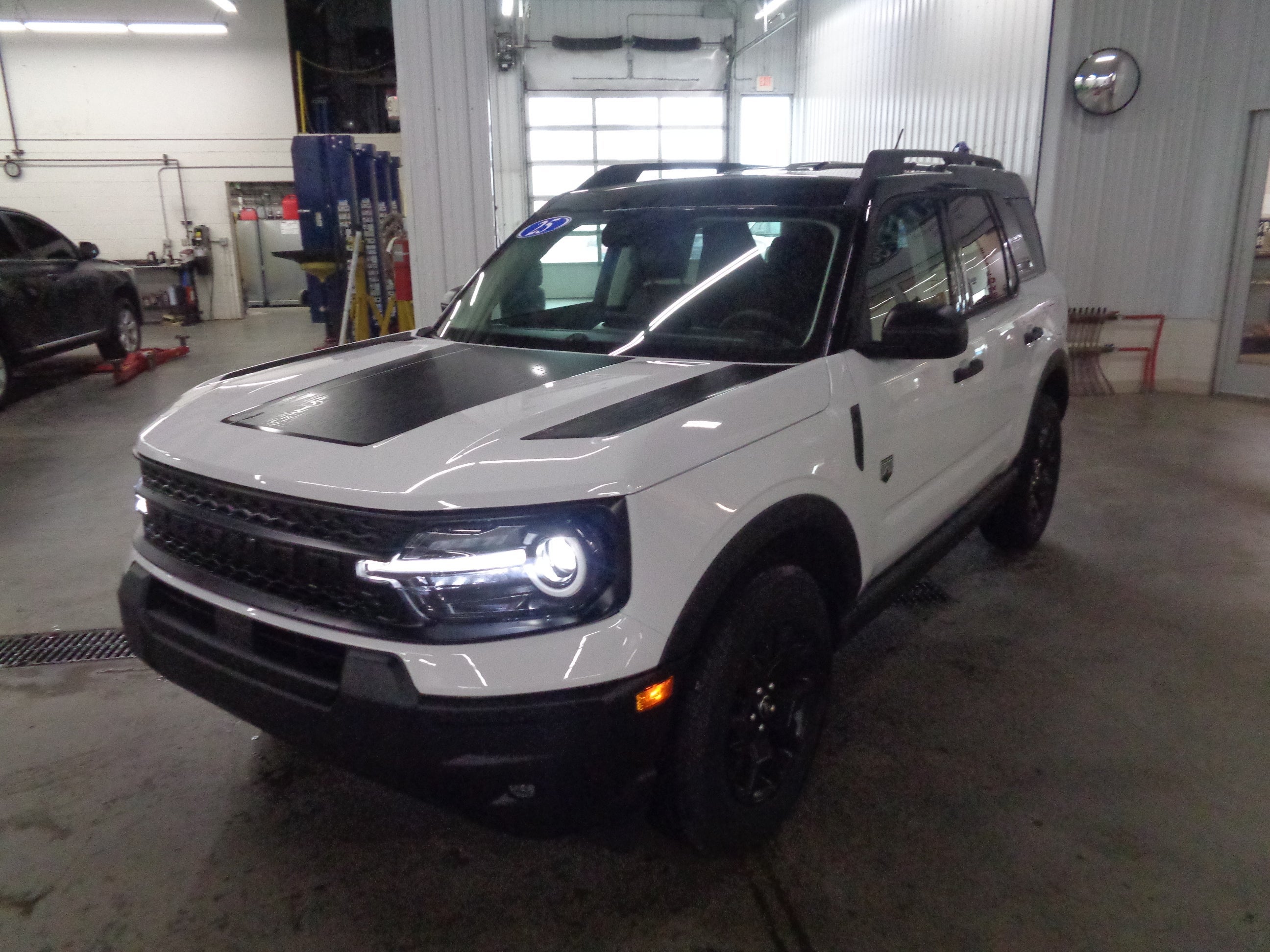 View vehicle photo 6