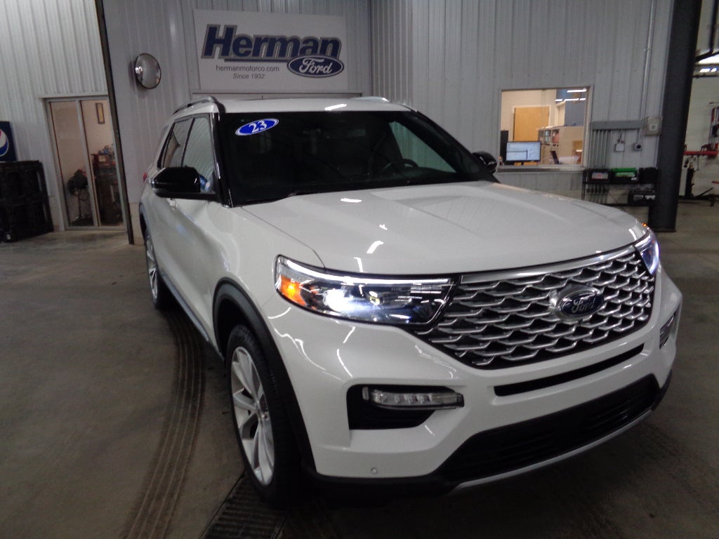 2023 Ford Explorer Platinum AWD