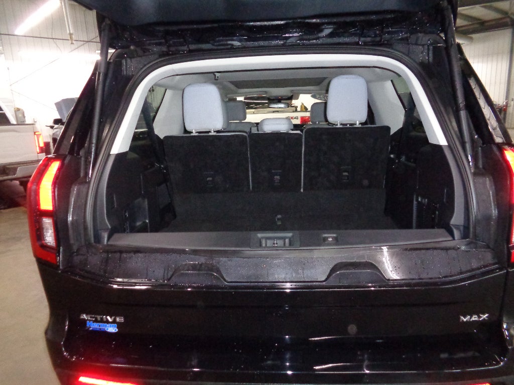 View vehicle photo 7