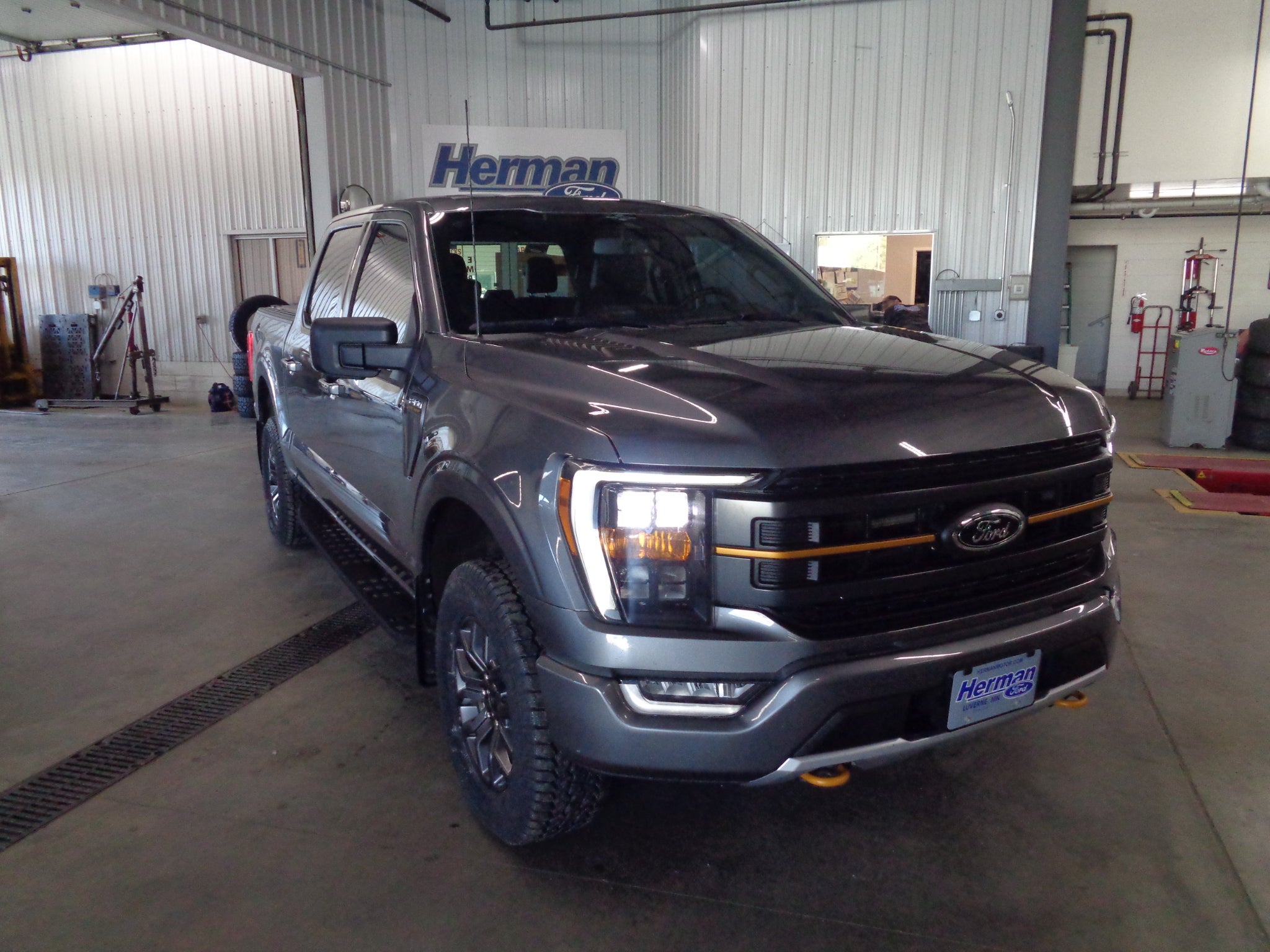  2023 Ford F-150 Tremor SuperCrew 4WD   