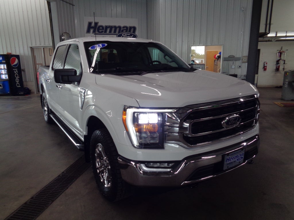  2023 Ford F-150 XLT SuperCrew 4WD   