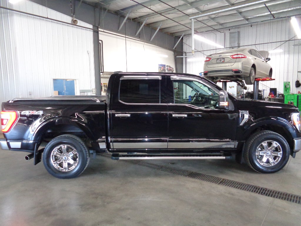 View vehicle photo 2