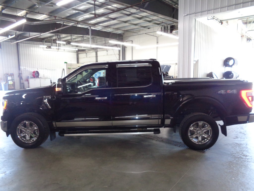 View vehicle photo 5
