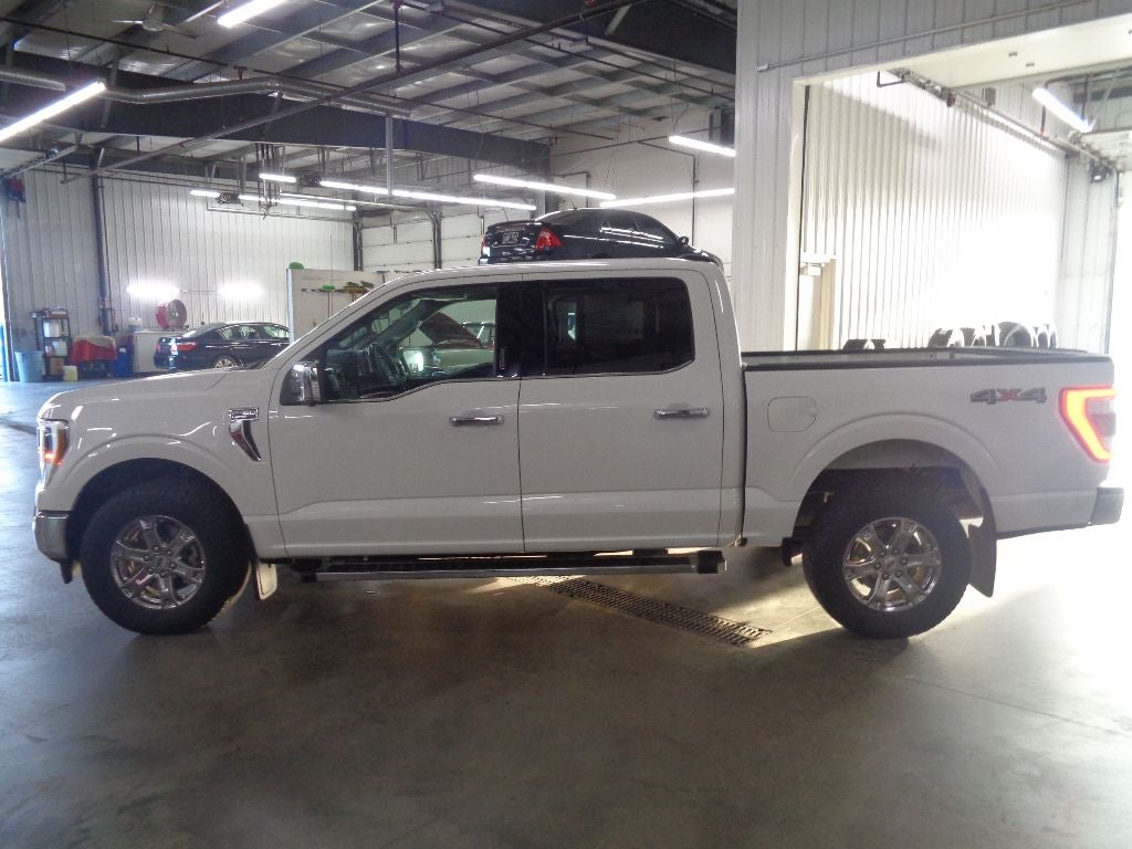 View vehicle photo 5