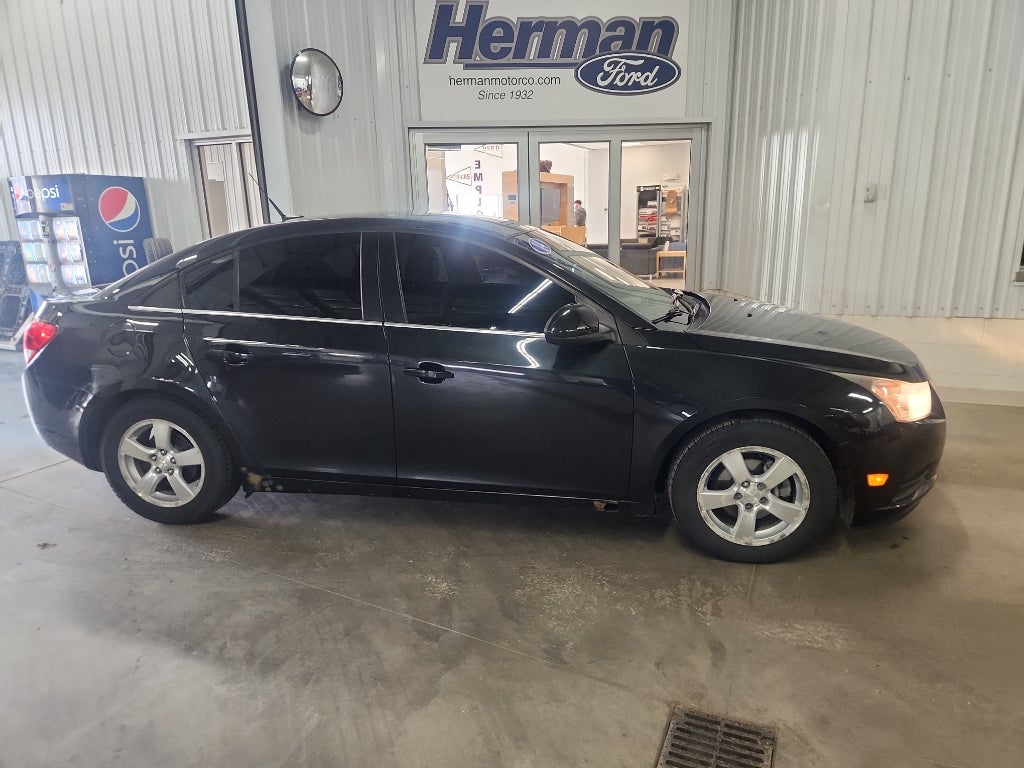 2014 Chevrolet Cruze 1LT Sedan FWD