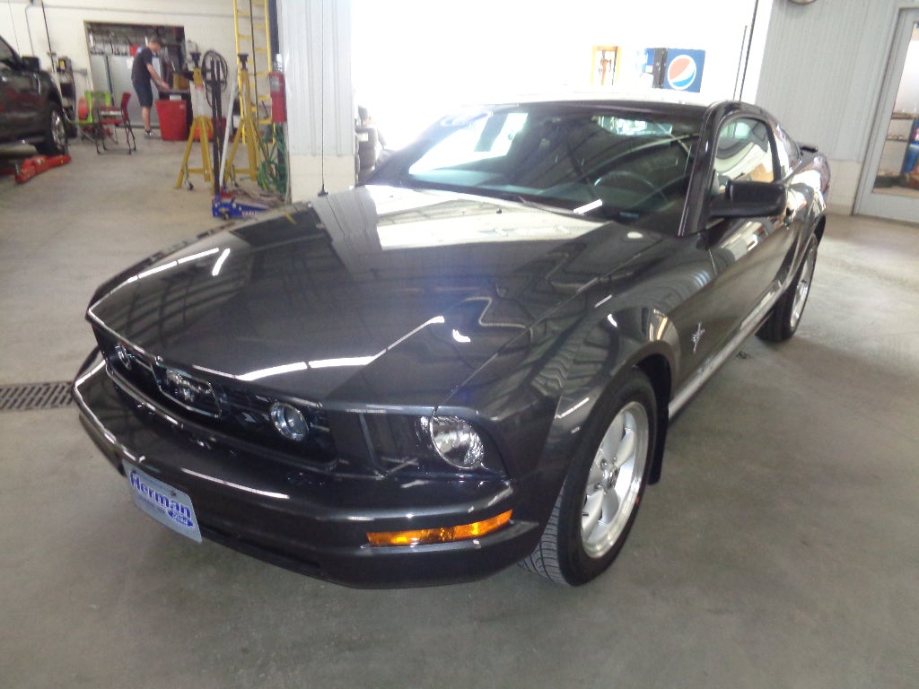 View vehicle photo 6