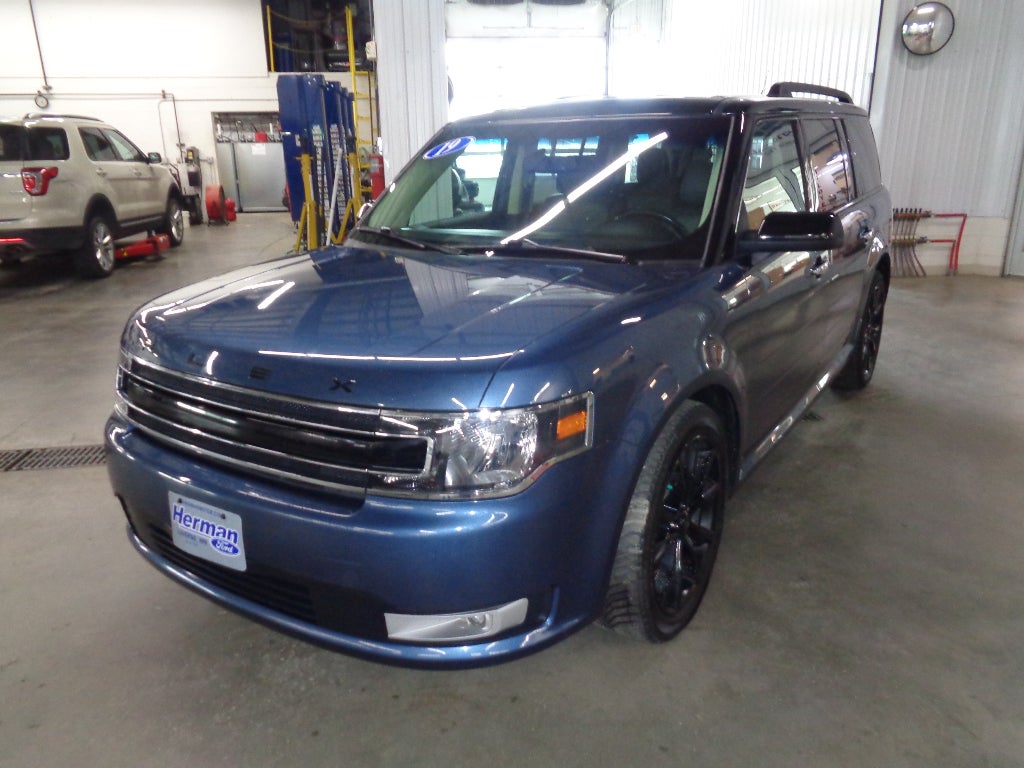 View vehicle photo 7