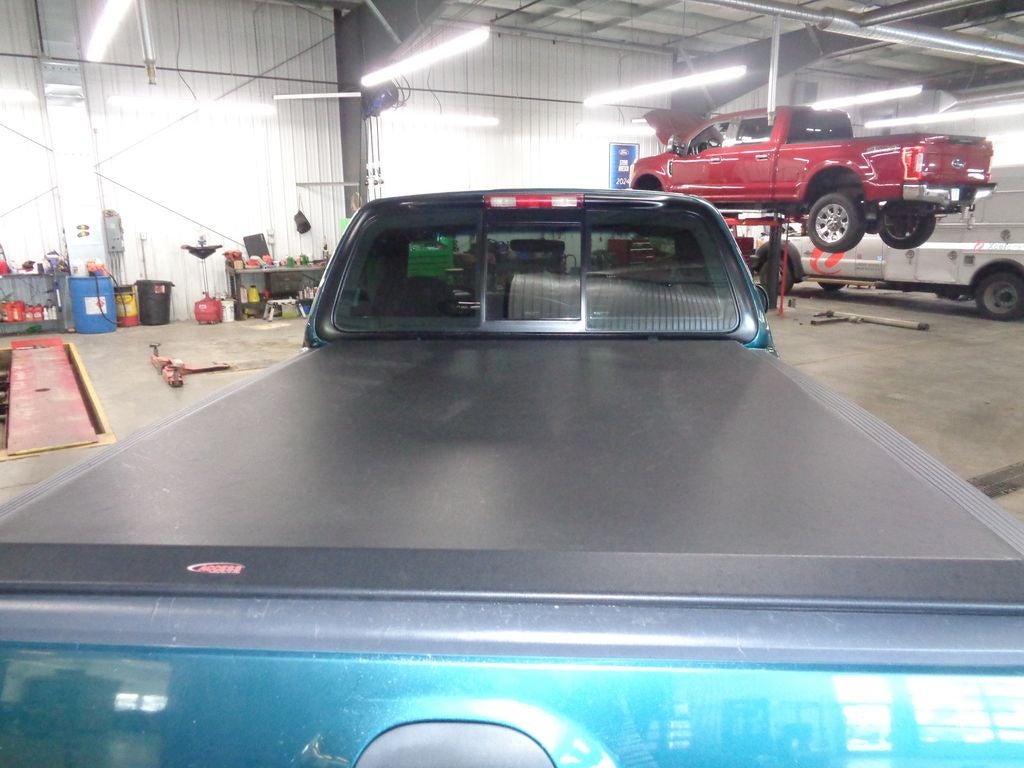 View vehicle photo 7