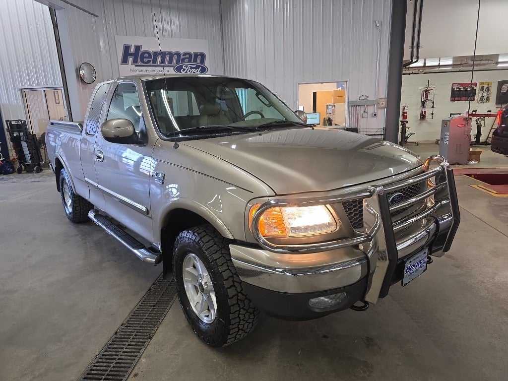 2003 Ford F-150 Lariat Extended Cab 4WD SB