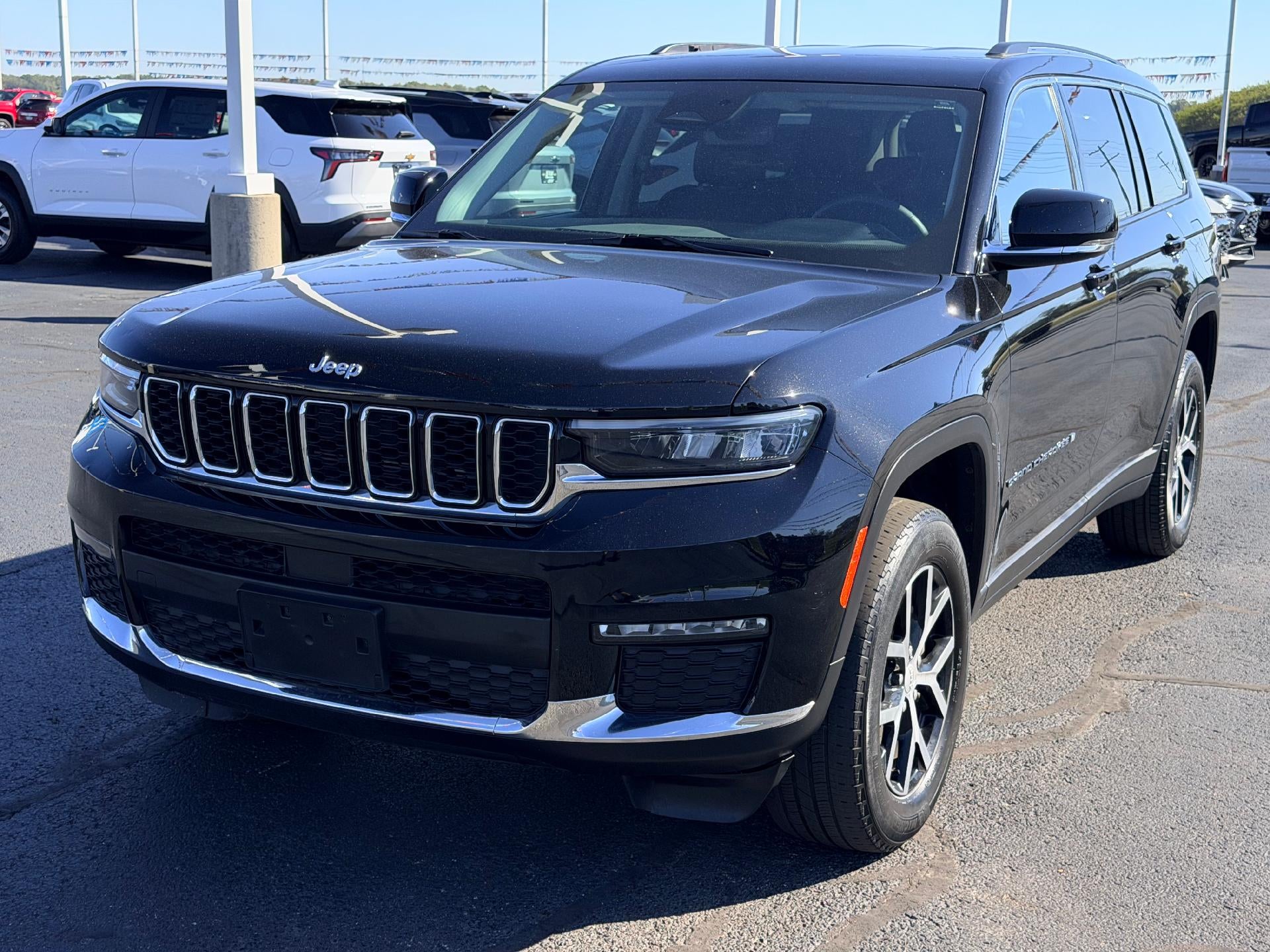  2023 Jeep Grand Cherokee L Limited 4WD   