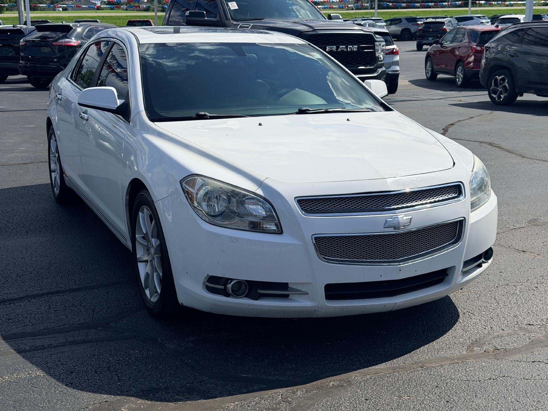 View vehicle photo 3