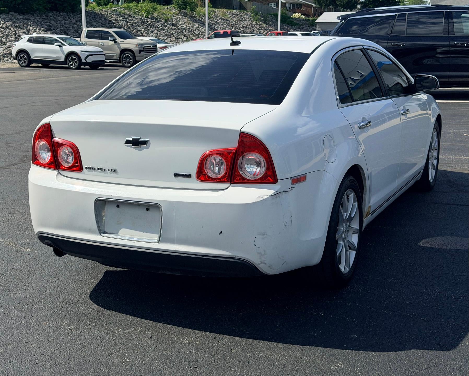View vehicle photo 5