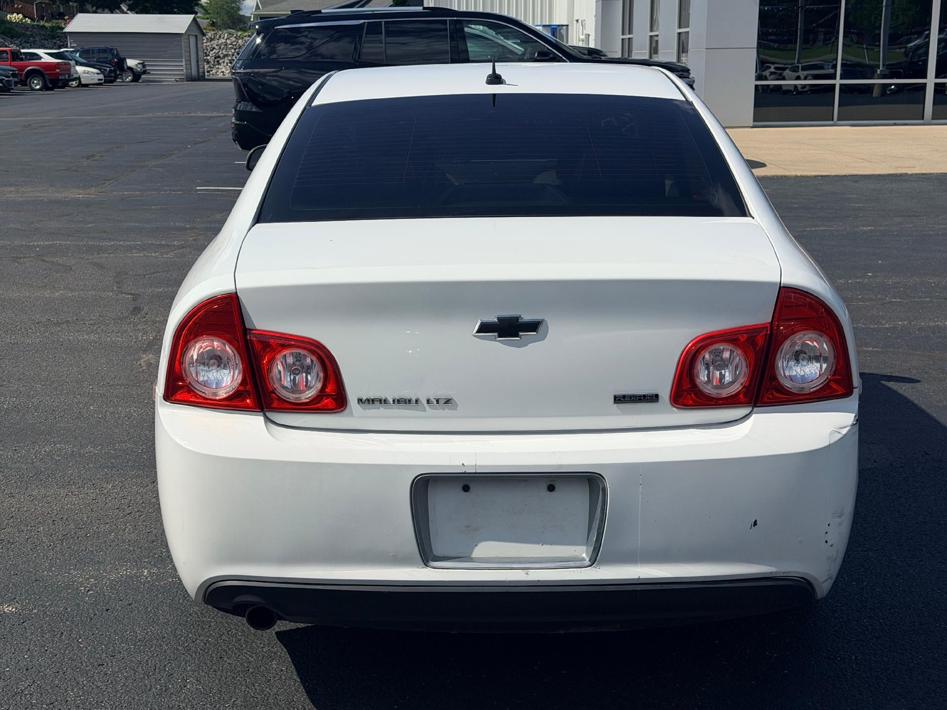 View vehicle photo 6