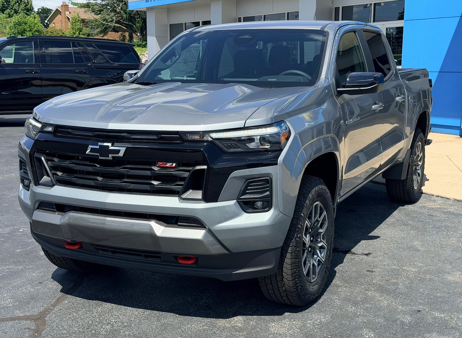 Sterling Gray Metallic 2026 Chevrolet Colorado Pickup Truck Four-Wheel Drive Automatic